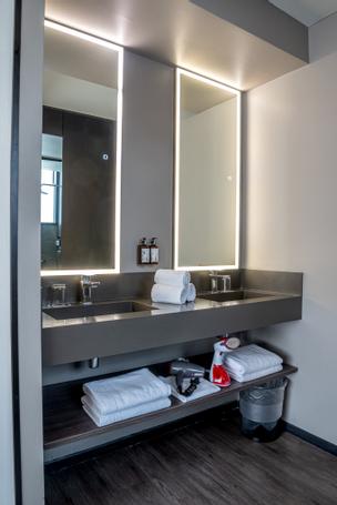 Olá Hotel | Santiago | Baño Equipado Olá Hotel
