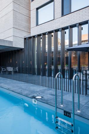 Olá Hotel | Santiago | Piscina y Terraza Olá Hotel